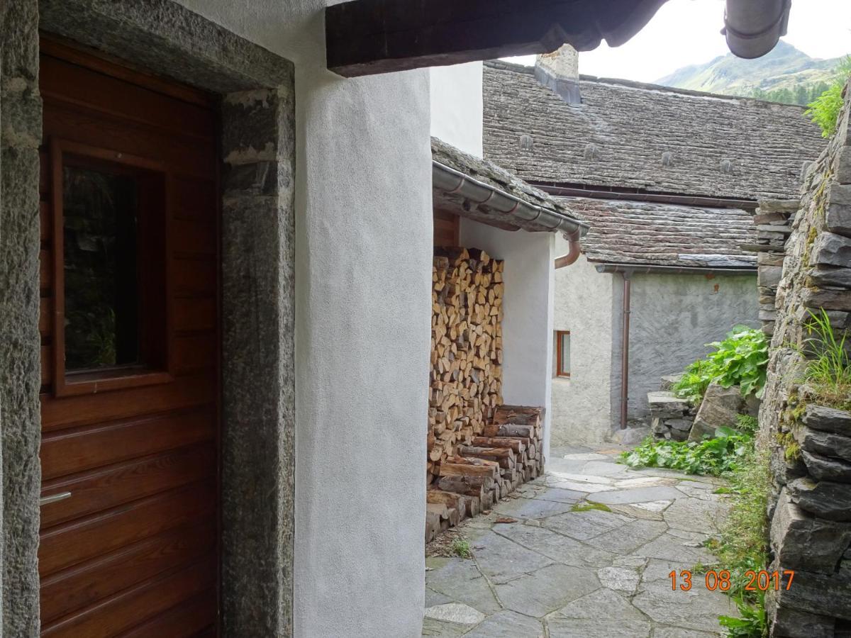 Appartamento Casa Sonnenberg Bosco Gurin Esterno foto